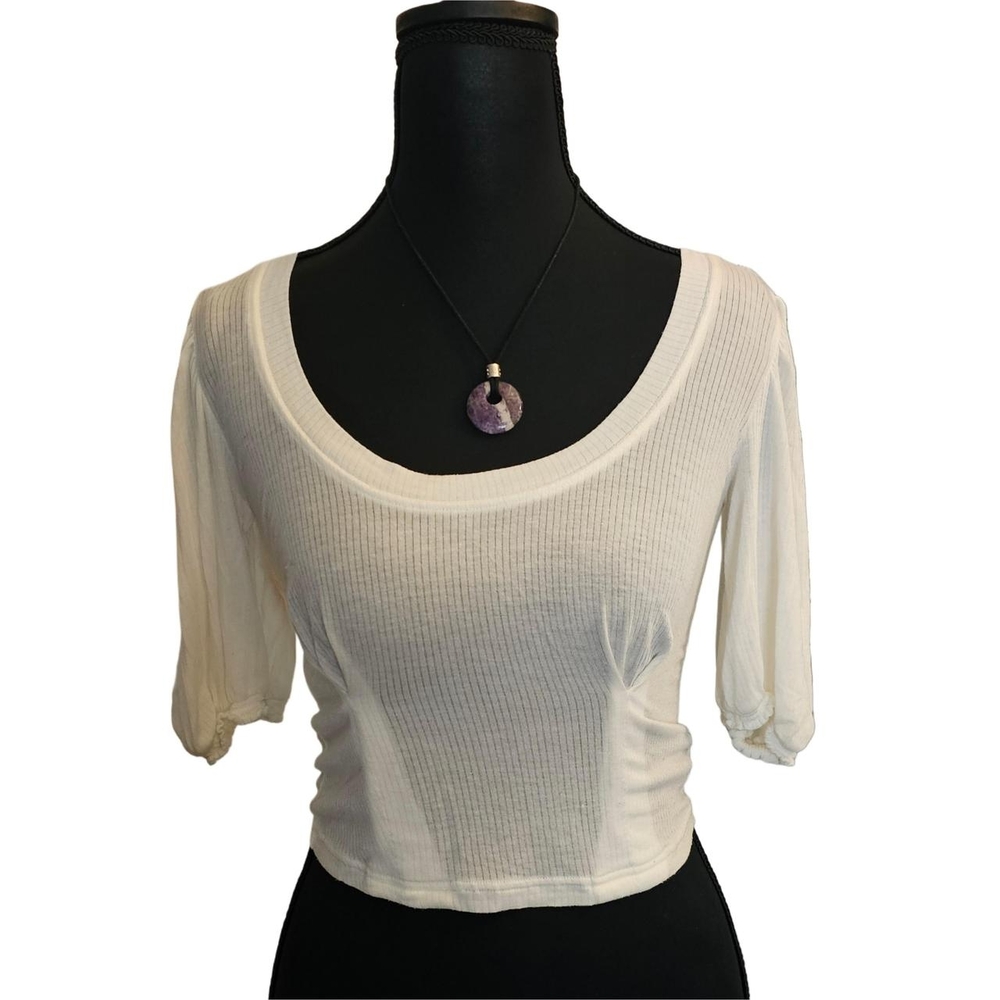 Urban Outfitters White Cropped Fitted T-Shirt | Size SP (small-petite)
